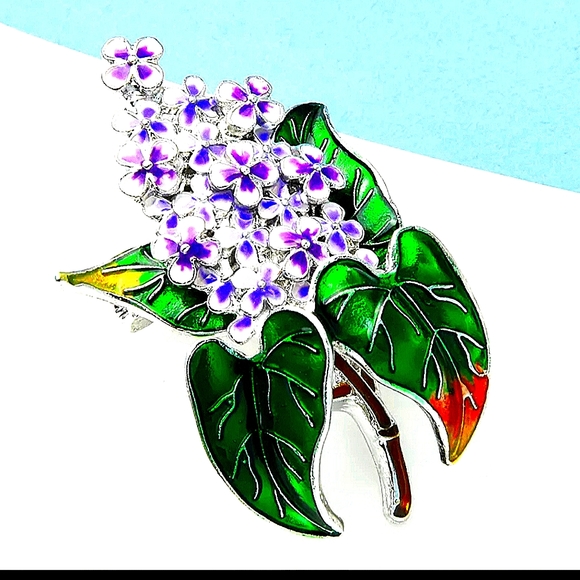 NWT Purple Enameled Bronze Luxurious Lilac brooch. - Picture 1 of 2